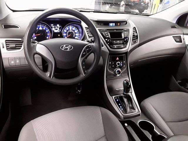 2014 Hyundai Elantra SE 4dr Sedan